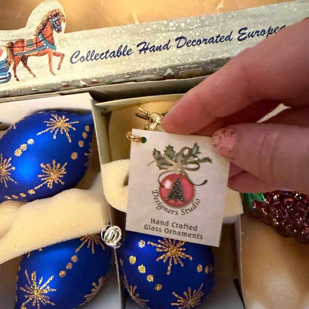 Designer’s Studio Handcrafted European Glass Christmas Ornaments – Set of 5 - Picture 2 of 7